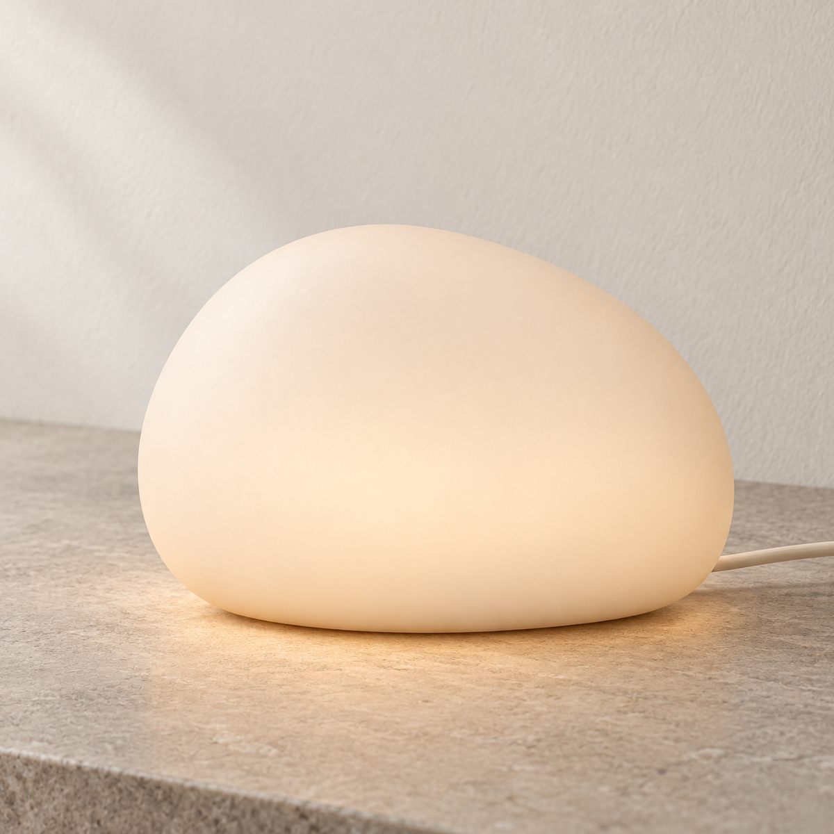Everlumaor Cream Pebble Table Lamp